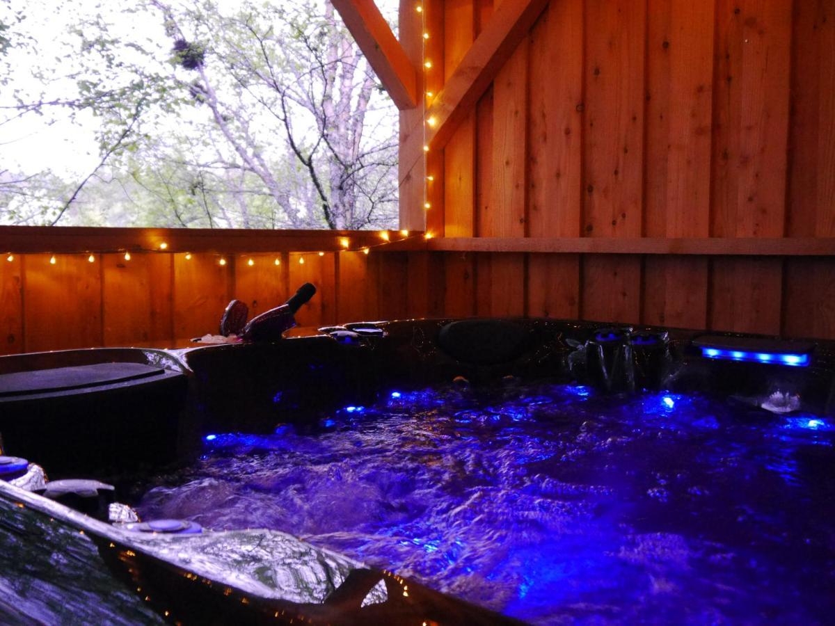 Rest At Last - Highland Apartment With Private Hot Tub Whitebridge  Exterior photo